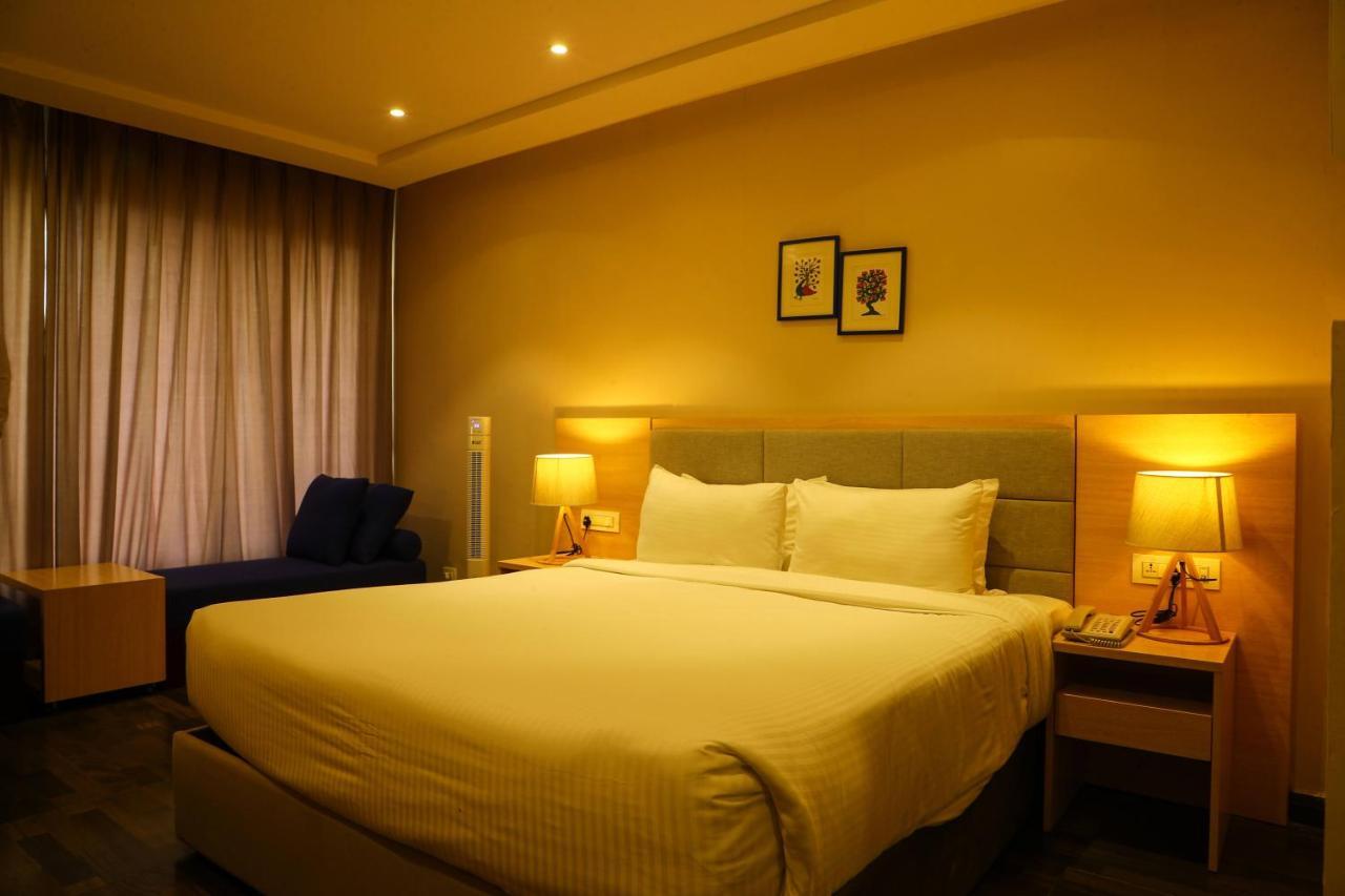 Bay View Hotel Vizag Visakhapatnam Extérieur photo