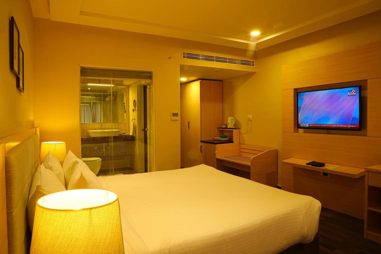 Bay View Hotel Vizag Visakhapatnam Extérieur photo