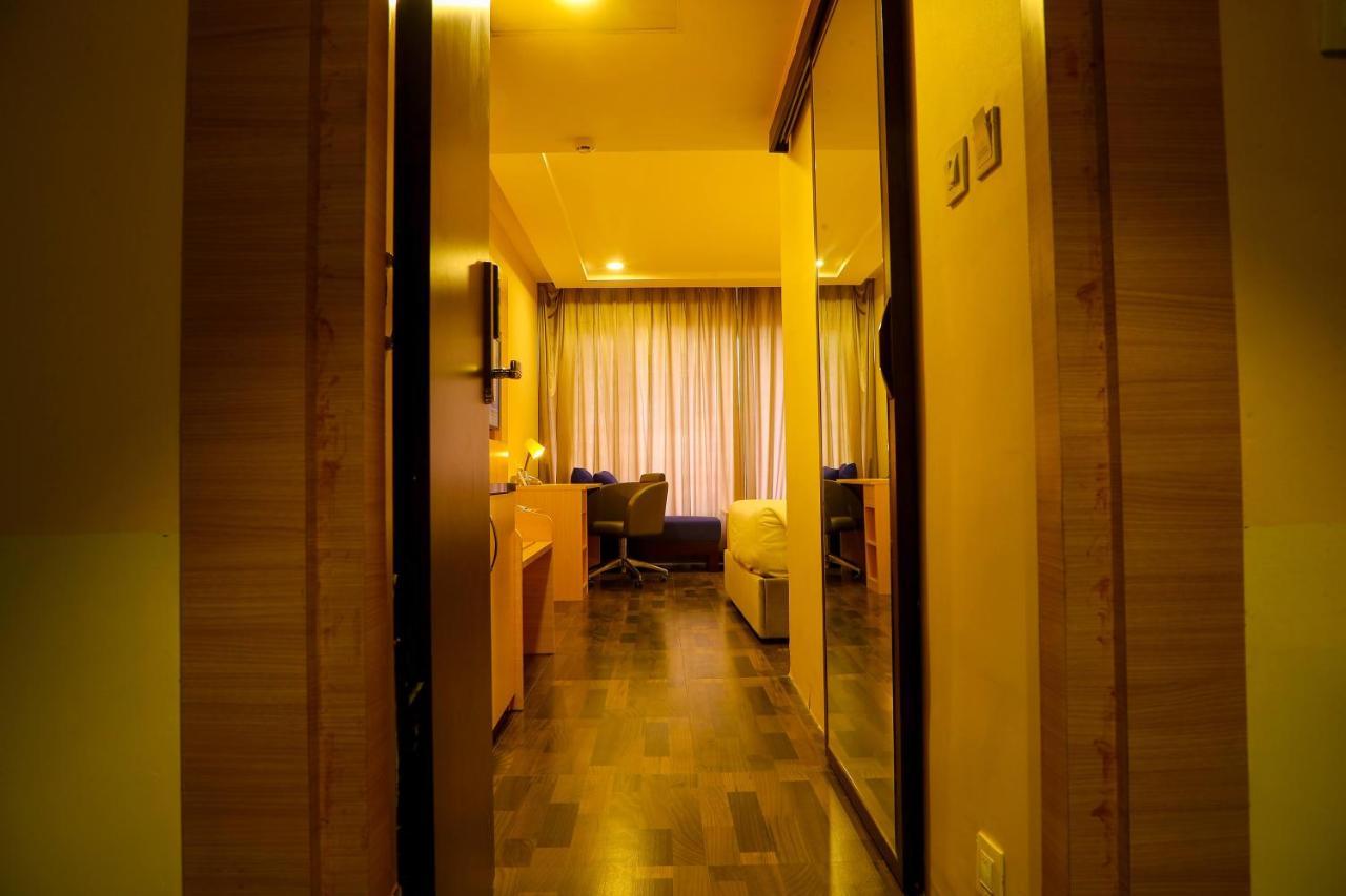 Bay View Hotel Vizag Visakhapatnam Extérieur photo