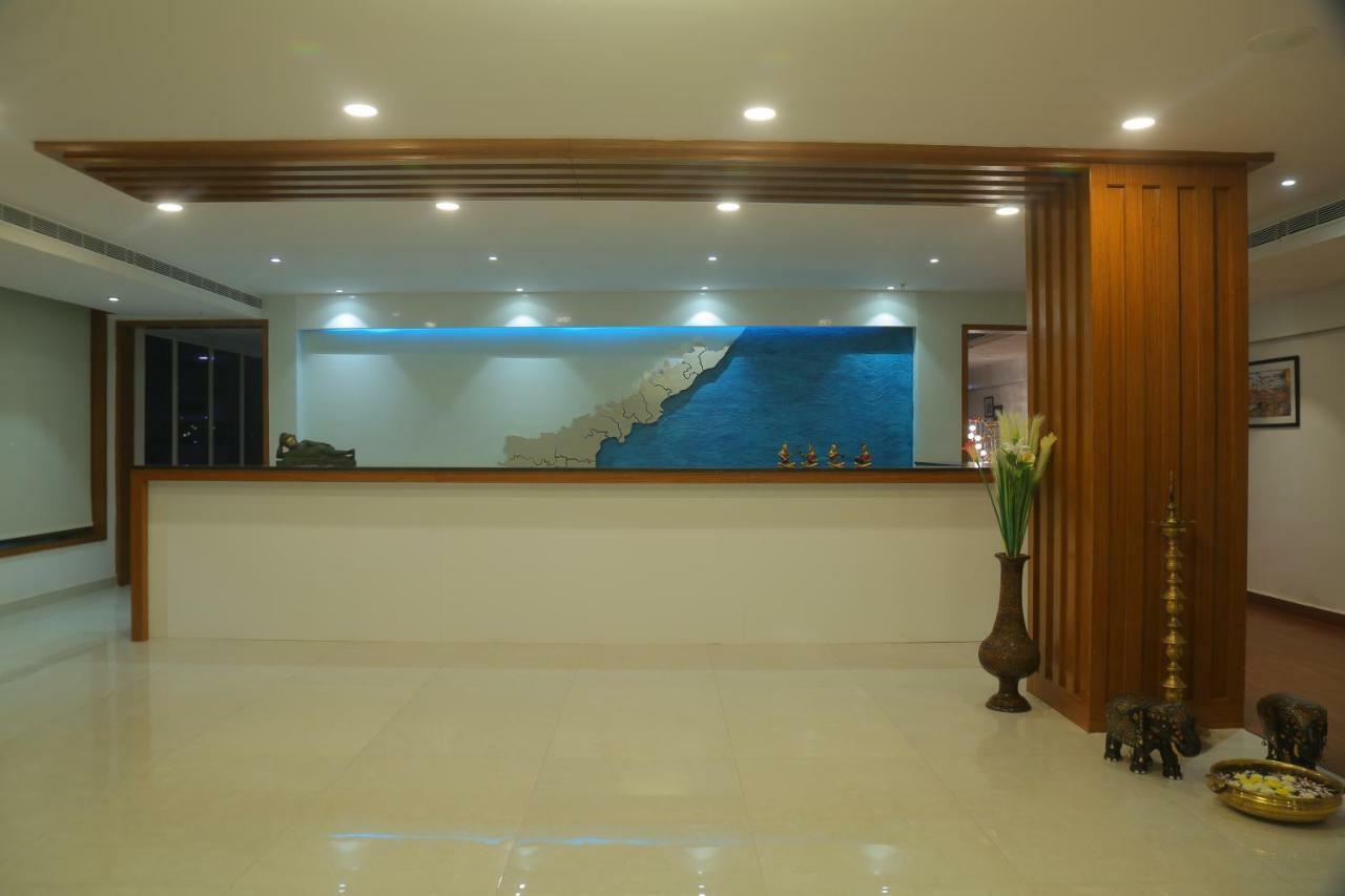 Bay View Hotel Vizag Visakhapatnam Extérieur photo