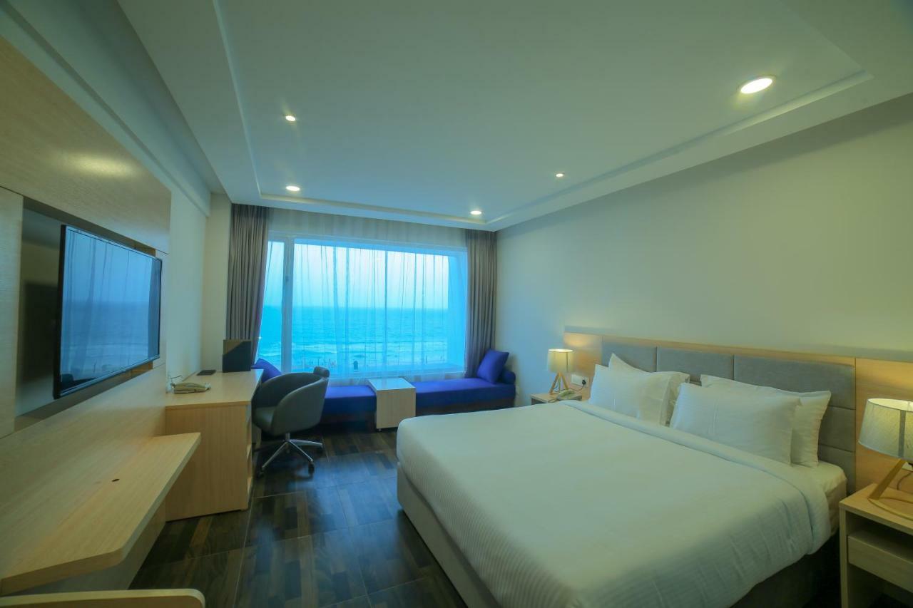 Bay View Hotel Vizag Visakhapatnam Extérieur photo